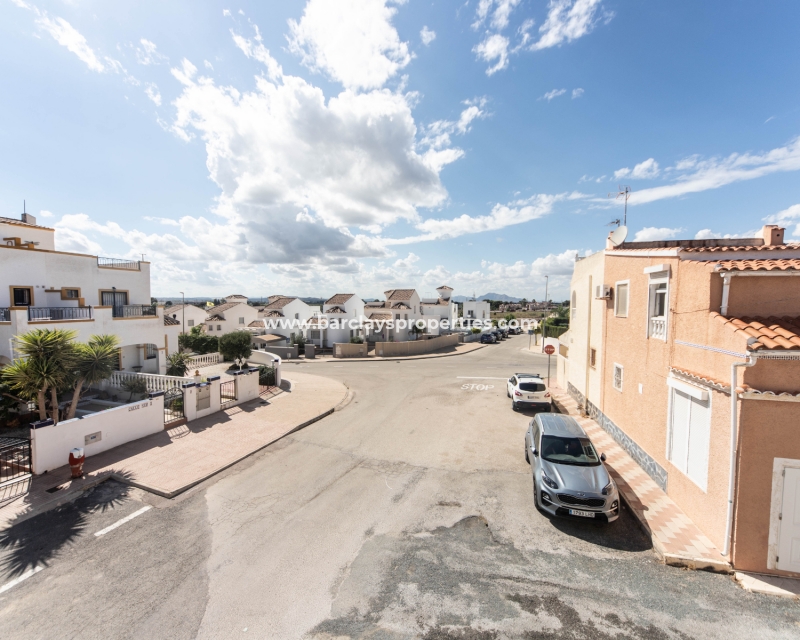 Wederverkoop - Rijhuis - Urb. La Marina