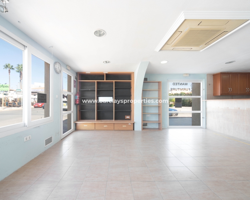 Wederverkoop - Rijhuis - Urb. La Marina