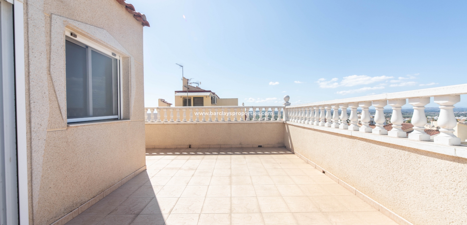 Wederverkoop - Rijhuis - Urb. La Marina