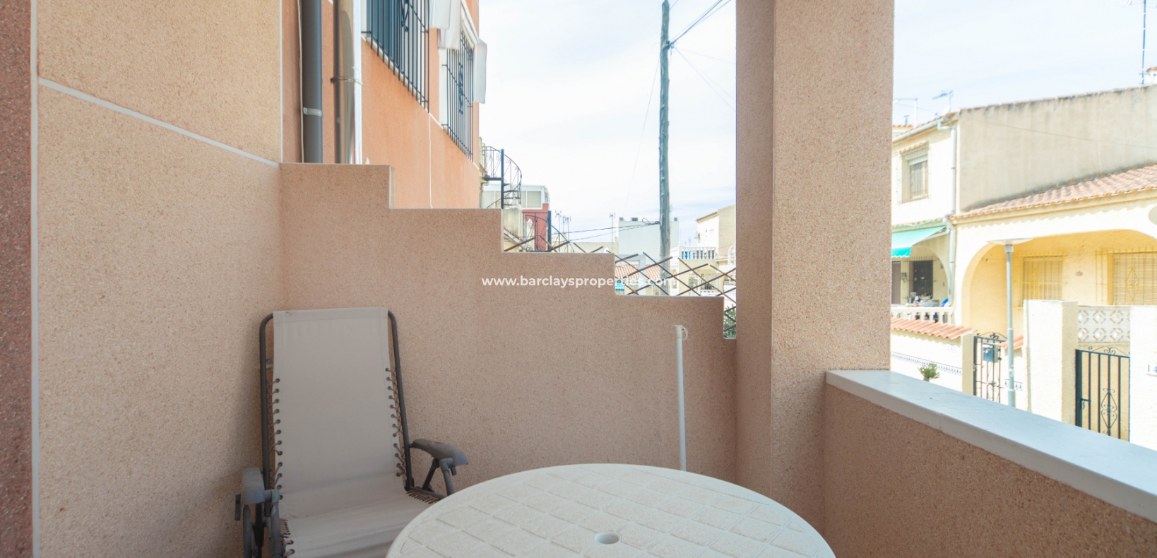 Wederverkoop - Rijhuis - Urb. La Marina