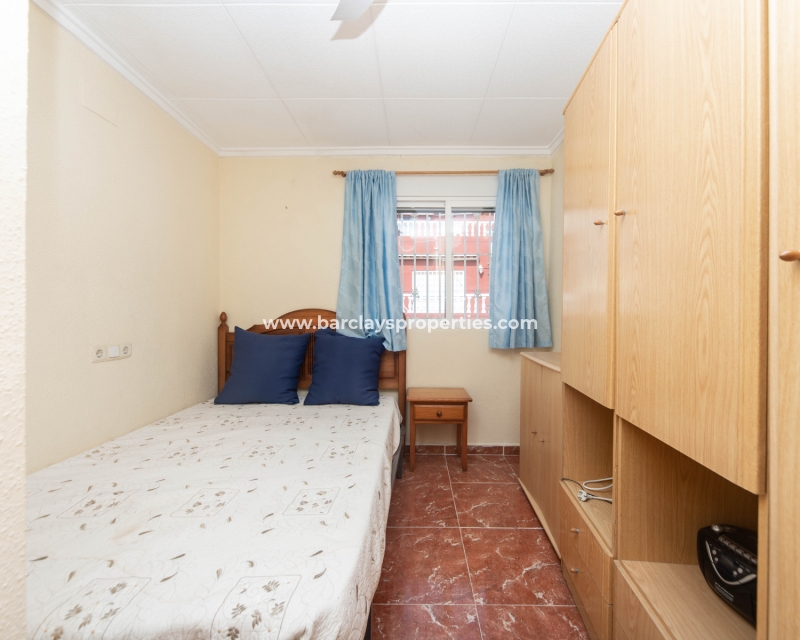 Wederverkoop - Rijhuis - Urb. La Marina