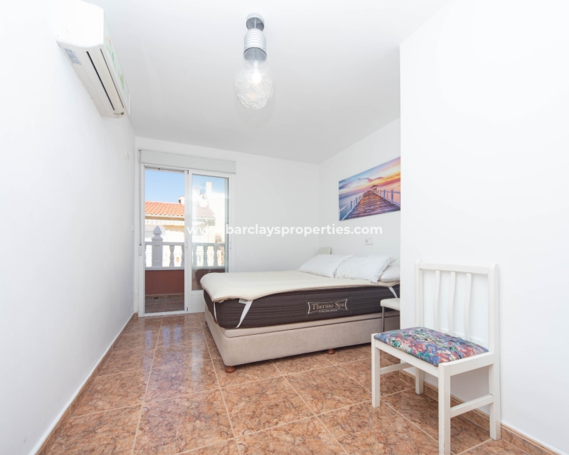 Wederverkoop - Rijhuis - Urb. La Marina