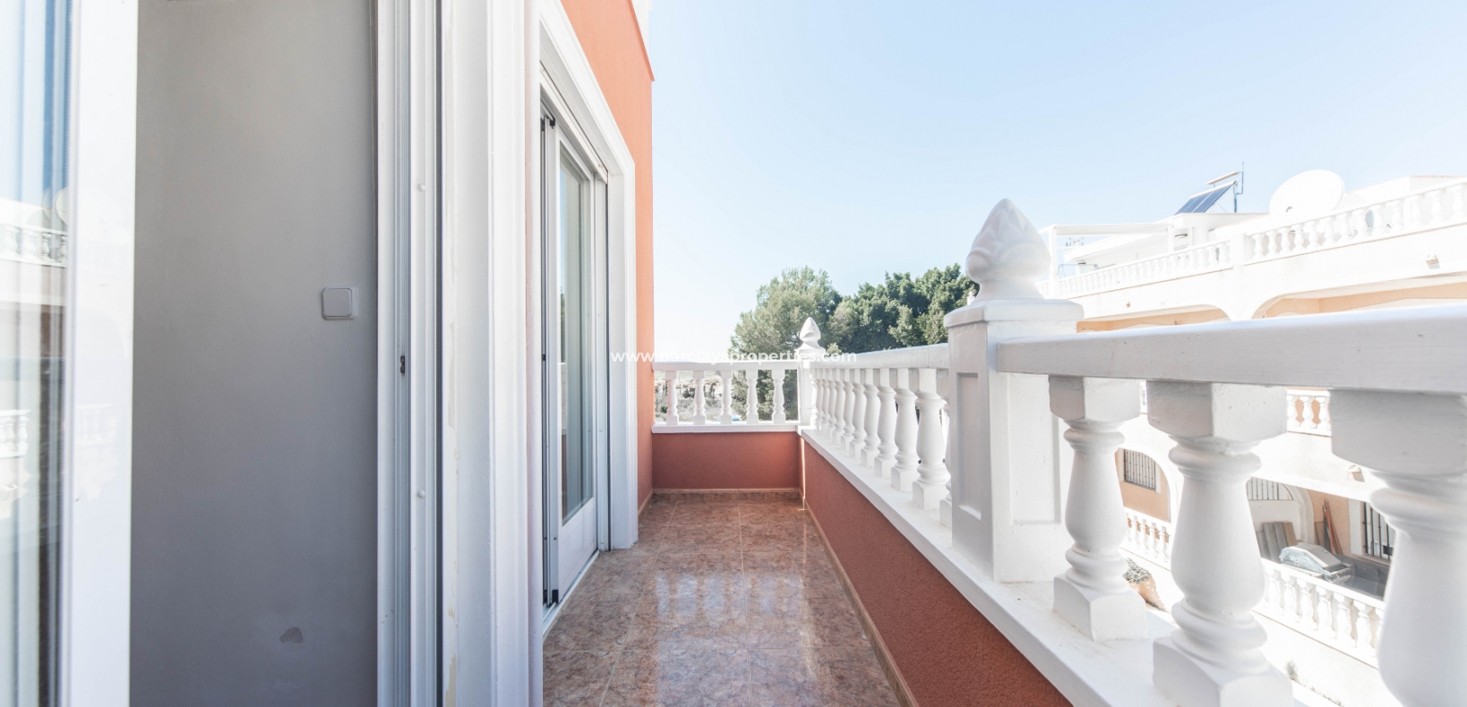 Wederverkoop - Rijhuis - Urb. La Marina