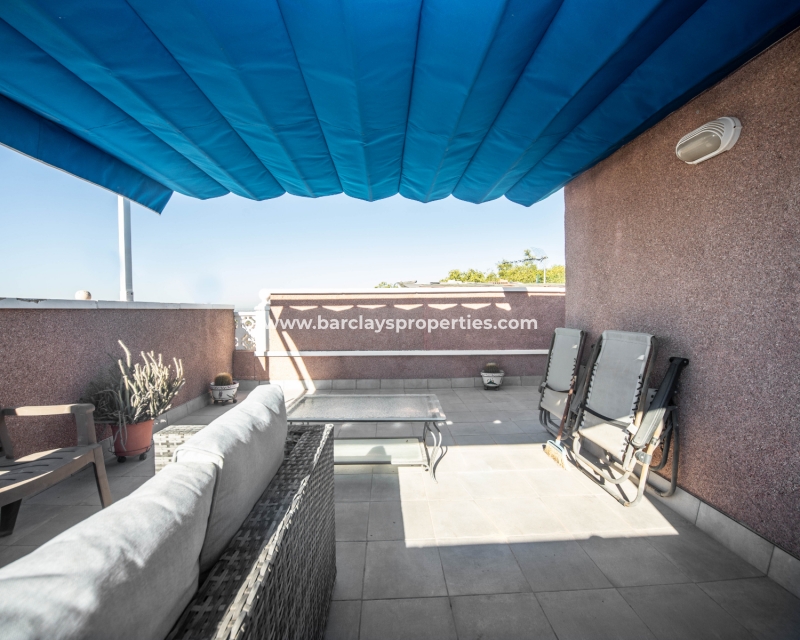 Wederverkoop - Rijhuis - Urb. La Marina