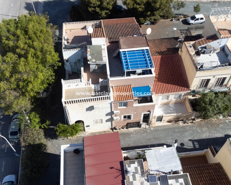 Wederverkoop - Rijhuis - Urb. La Marina