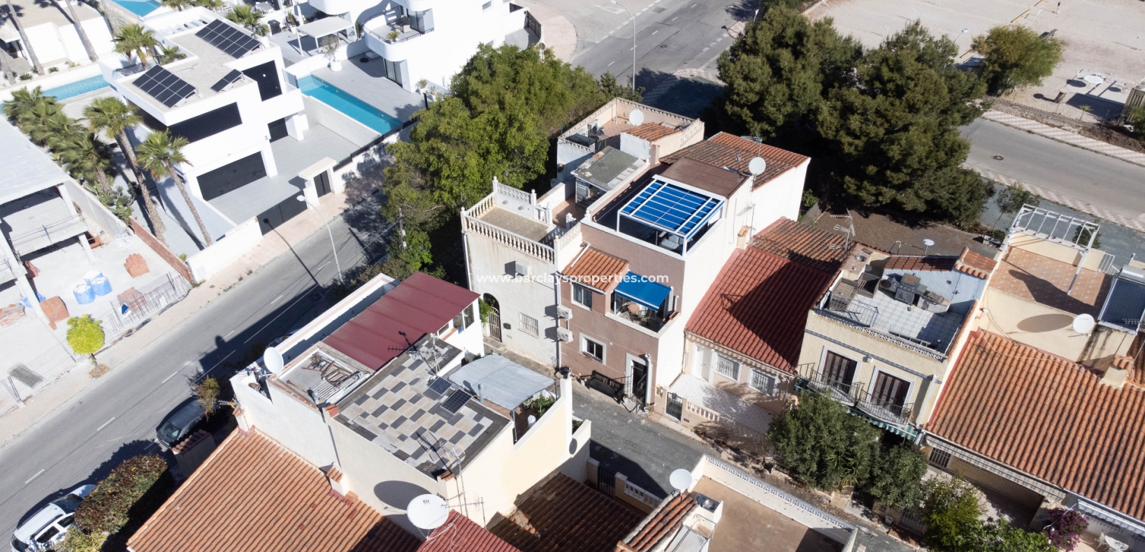 Wederverkoop - Rijhuis - Urb. La Marina