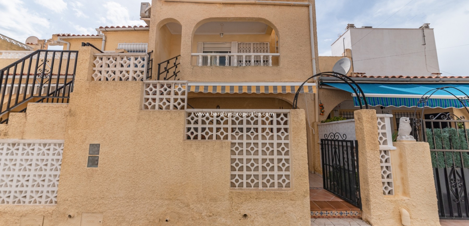 Wederverkoop - Rijhuis - Urb. La Marina