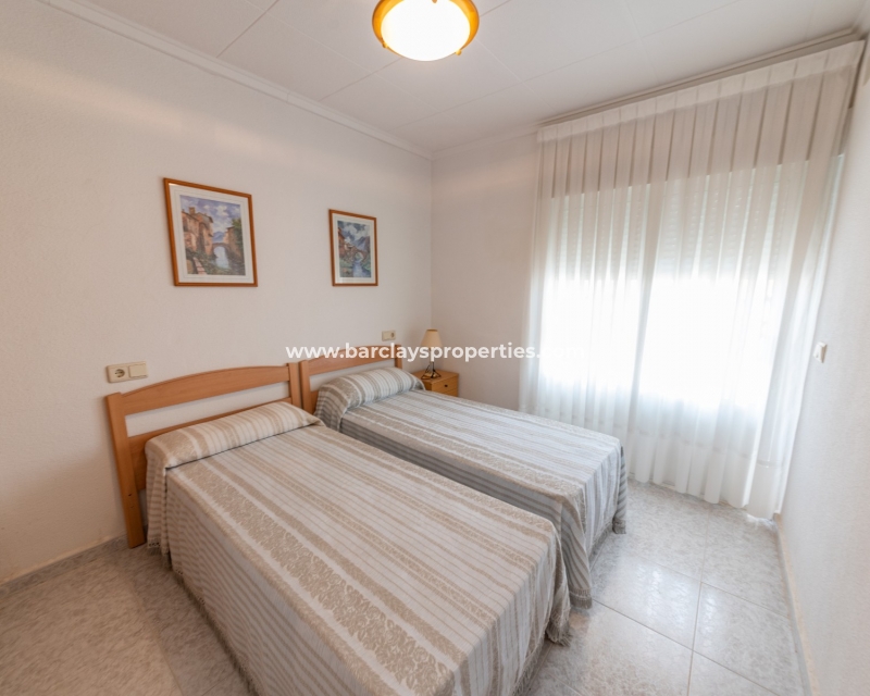 Wederverkoop - Rijhuis - Urb. La Marina