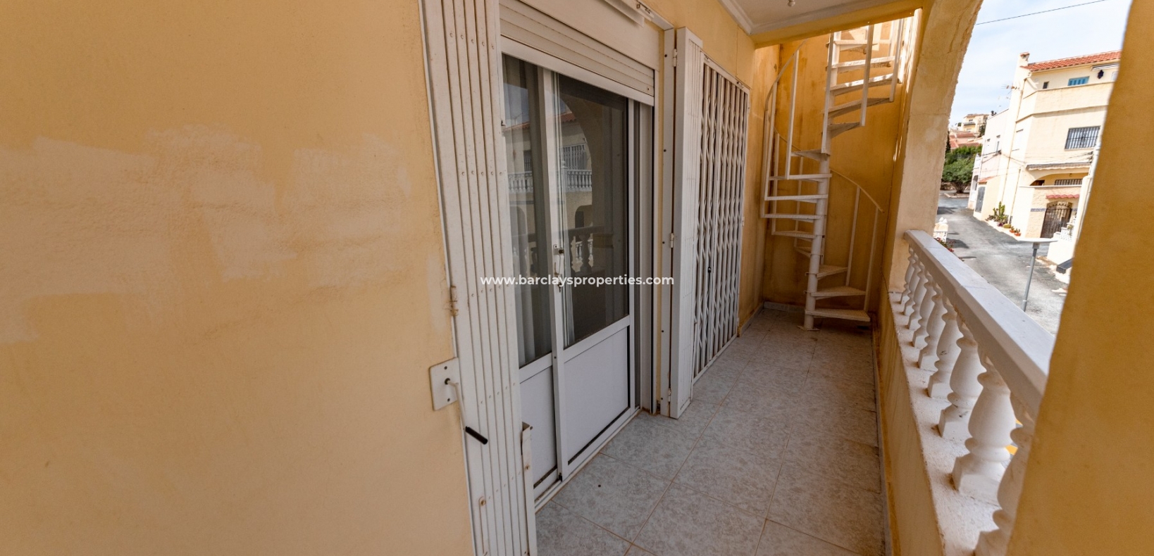 Wederverkoop - Rijhuis - Urb. La Marina