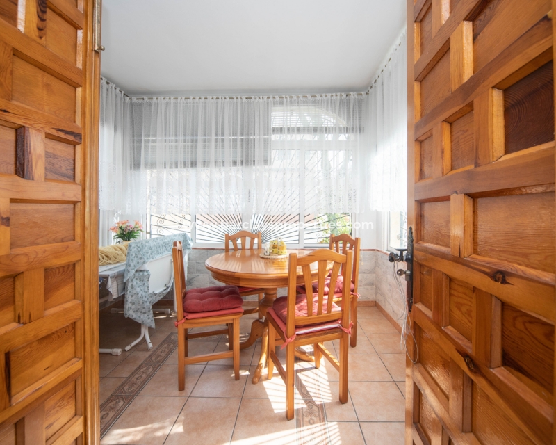 Wederverkoop - Rijhuis - Urb. La Marina