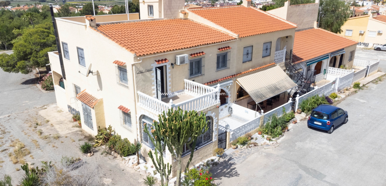 Wederverkoop - Rijhuis - Urb. La Marina