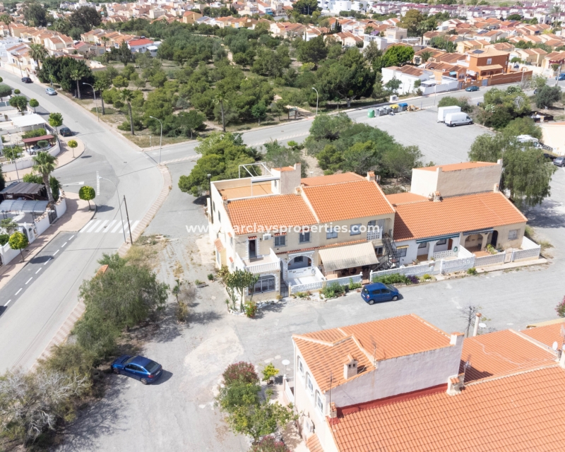 Wederverkoop - Rijhuis - Urb. La Marina