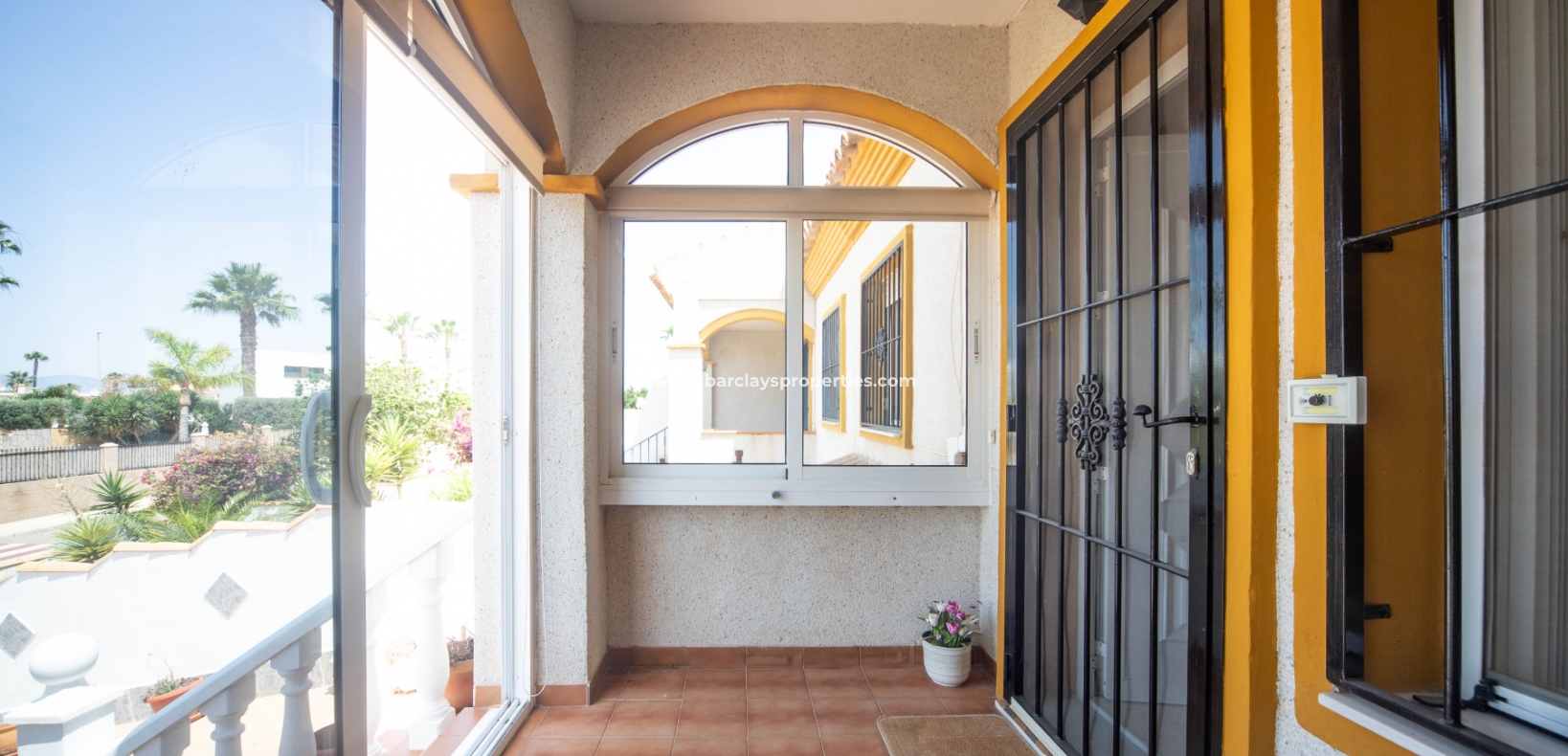 Wederverkoop - Rijhuis - Urb. La Marina