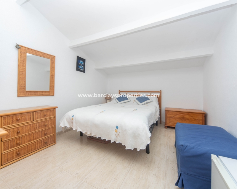 Wederverkoop - Rijhuis - Urb. La Marina