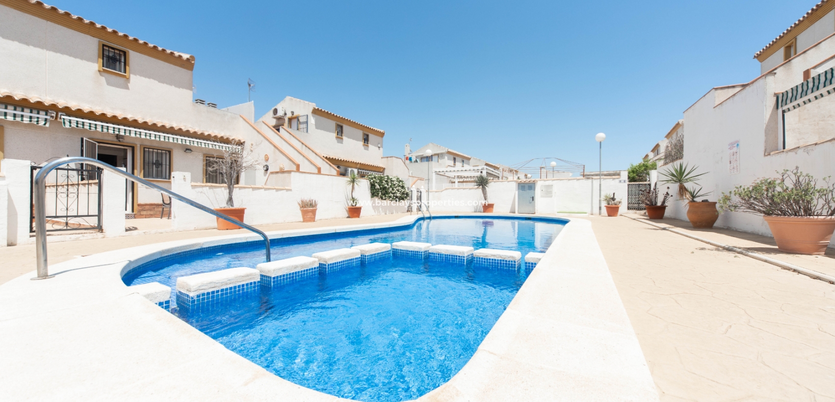 Wederverkoop - Rijhuis - Urb. La Marina