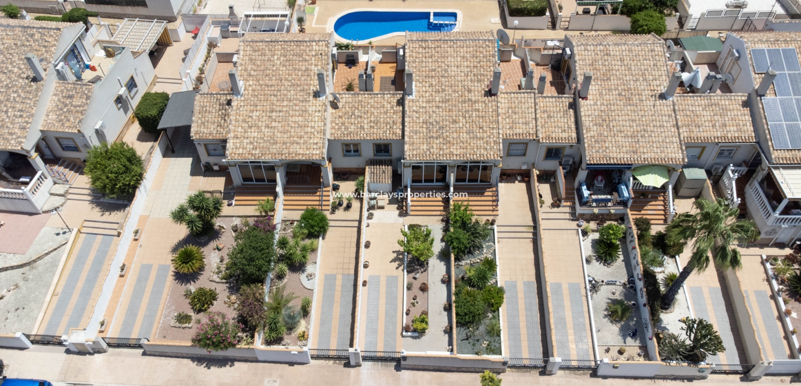 Wederverkoop - Rijhuis - Urb. La Marina