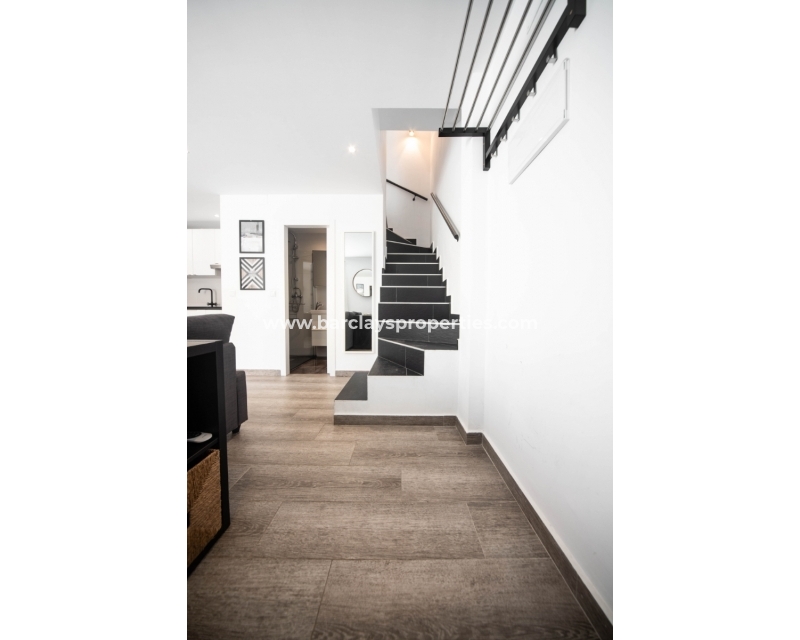 Wederverkoop - Rijhuis - Urb. La Marina