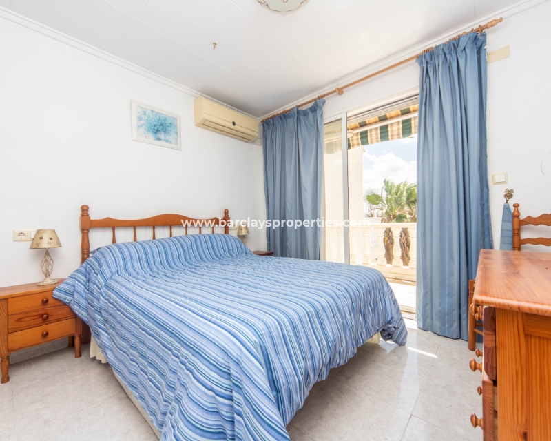 Wederverkoop - Rijhuis - Urb. La Marina