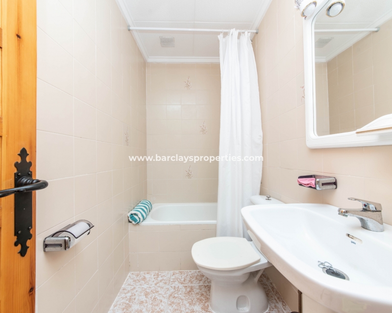 Wederverkoop - Rijhuis - Urb. La Marina