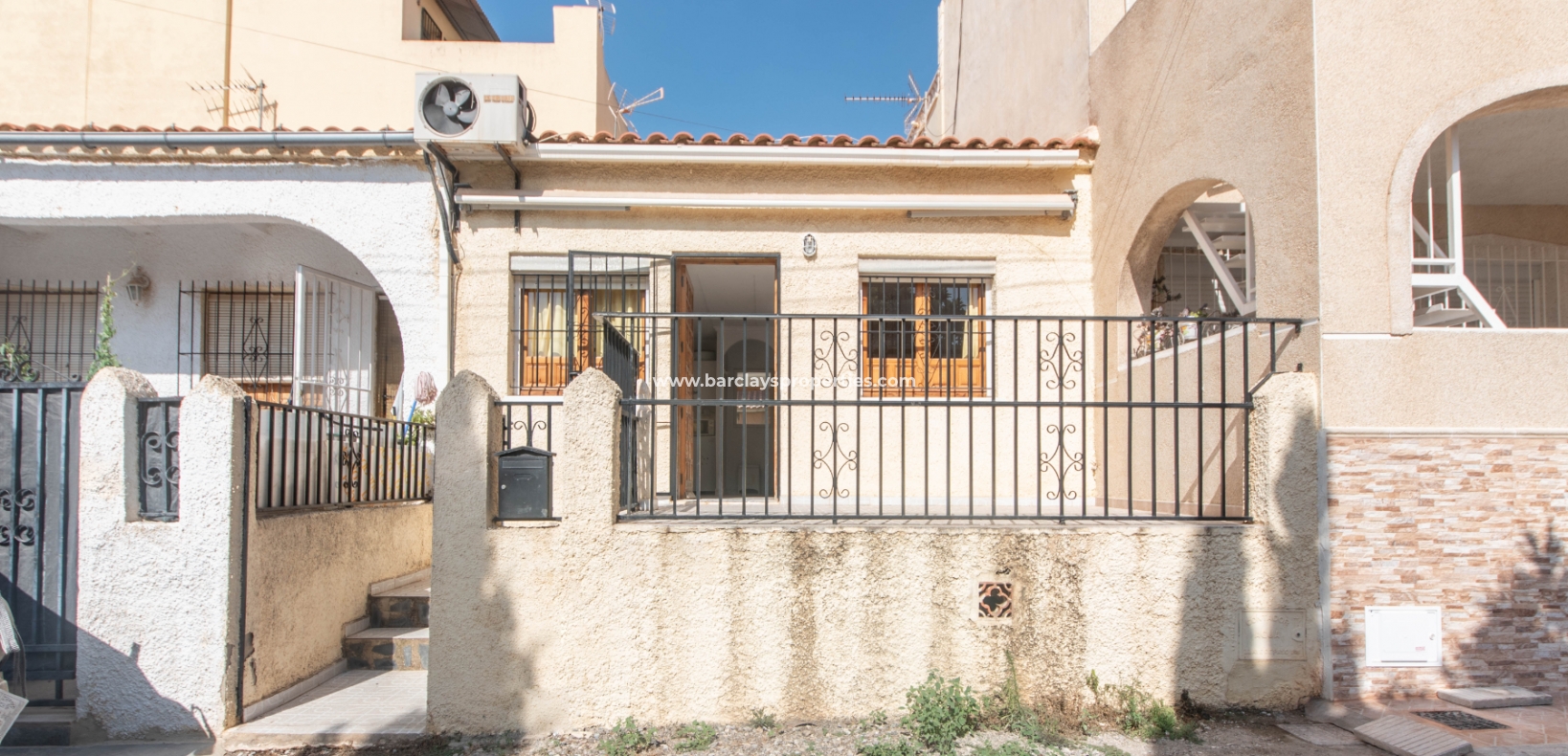 Wederverkoop - Rijhuis - Urb. La Marina