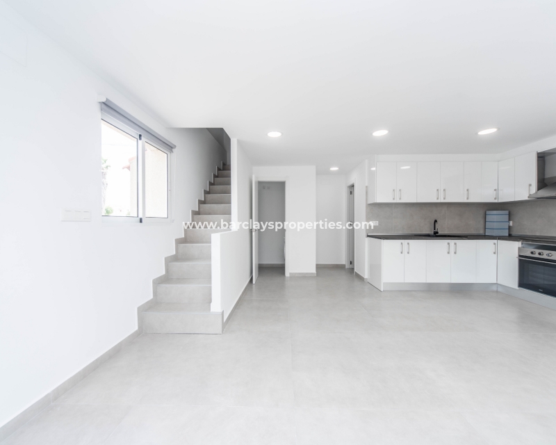 Wederverkoop - Rijhuis - Urb. La Marina