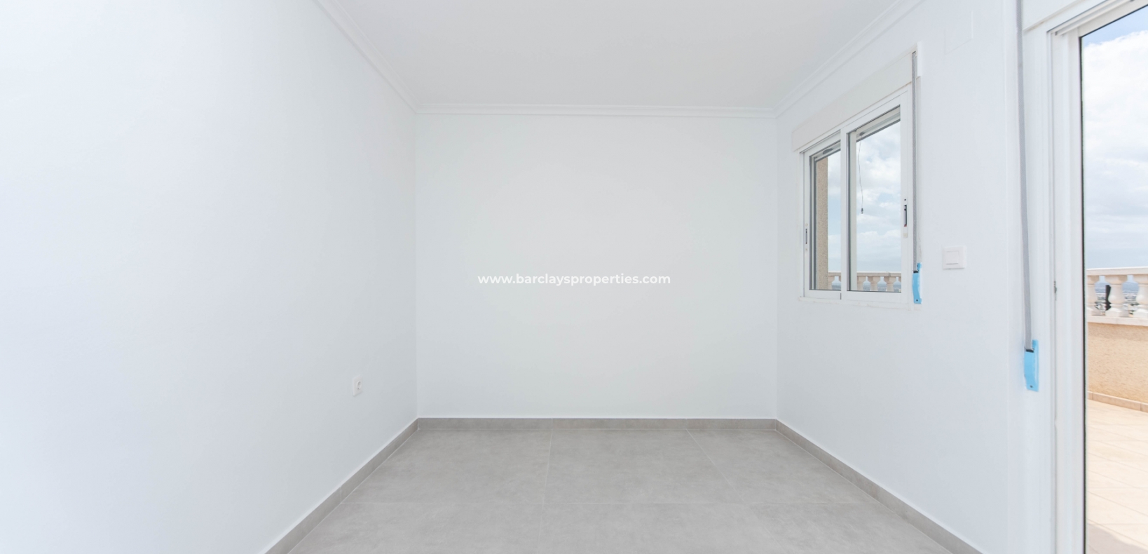 Wederverkoop - Rijhuis - Urb. La Marina