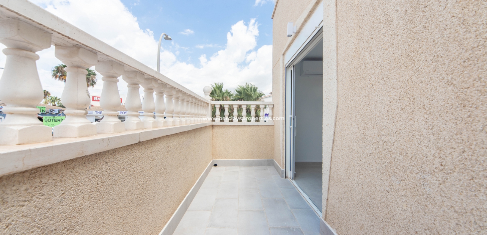 Wederverkoop - Rijhuis - Urb. La Marina