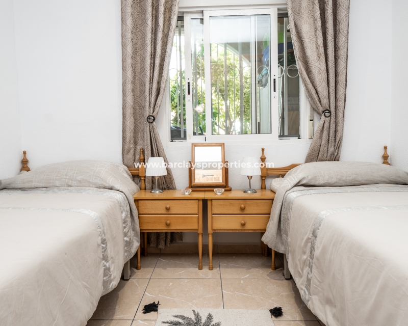 Wederverkoop - Rijhuis - Urb. La Marina