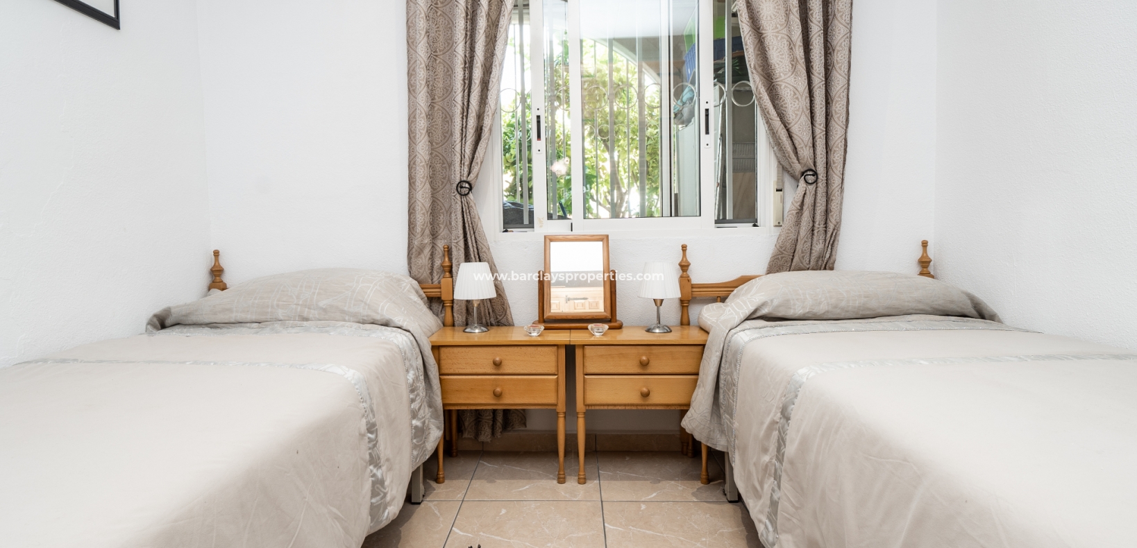 Wederverkoop - Rijhuis - Urb. La Marina