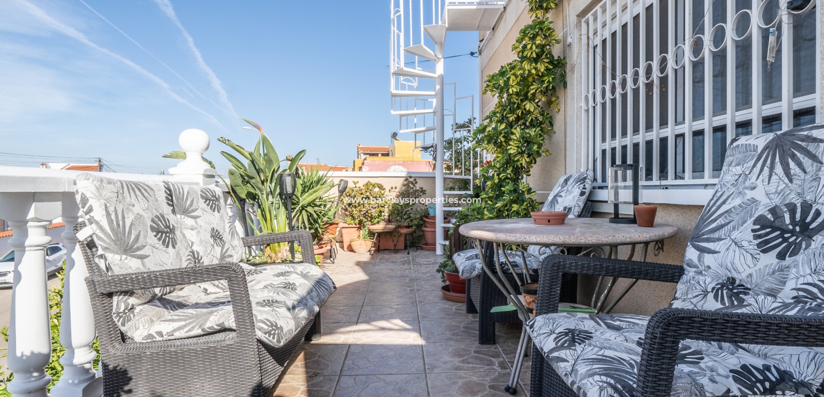 Wederverkoop - Rijhuis - Urb. La Marina