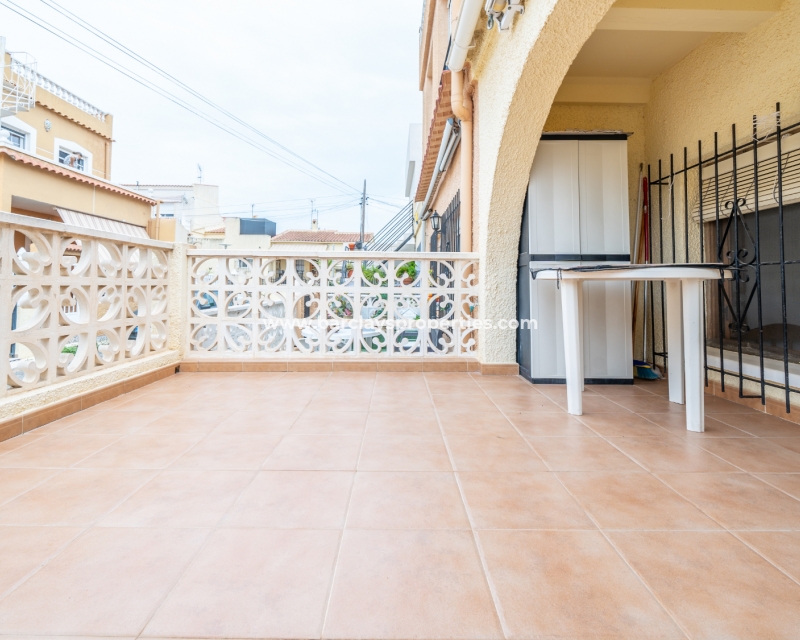 Wederverkoop - Rijhuis - Urb. La Marina