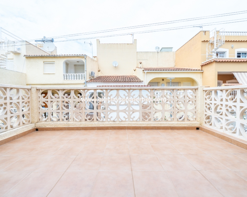 Wederverkoop - Rijhuis - Urb. La Marina