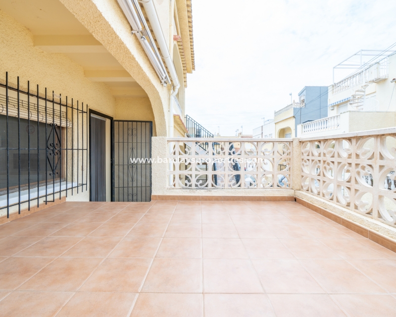 Wederverkoop - Rijhuis - Urb. La Marina