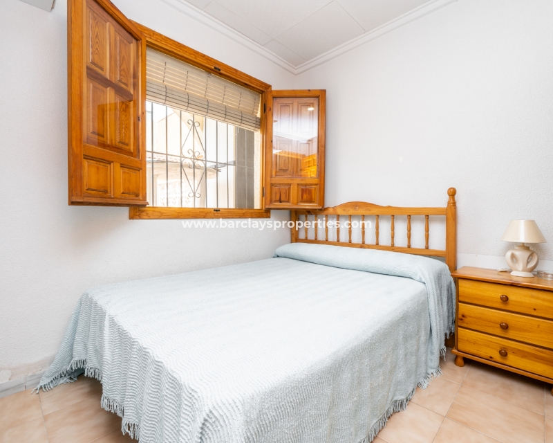 Wederverkoop - Rijhuis - Urb. La Marina