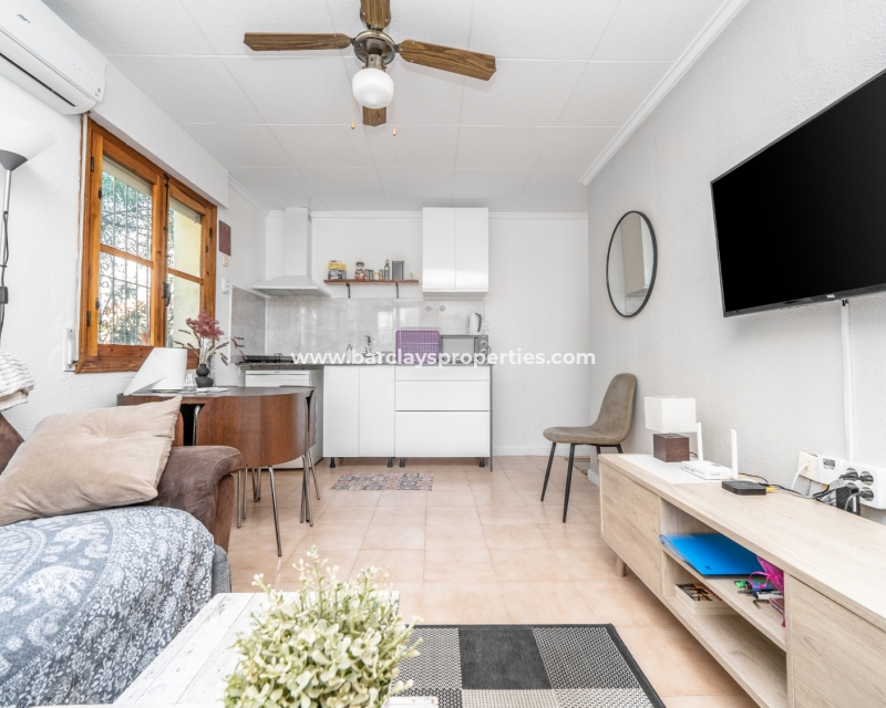 Wederverkoop - Rijhuis - Urb. La Marina