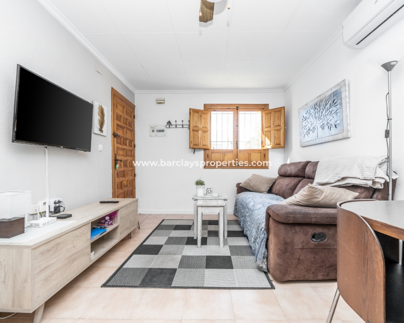 Wederverkoop - Rijhuis - Urb. La Marina