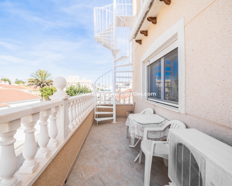 Wederverkoop - Rijhuis - Urb. La Marina