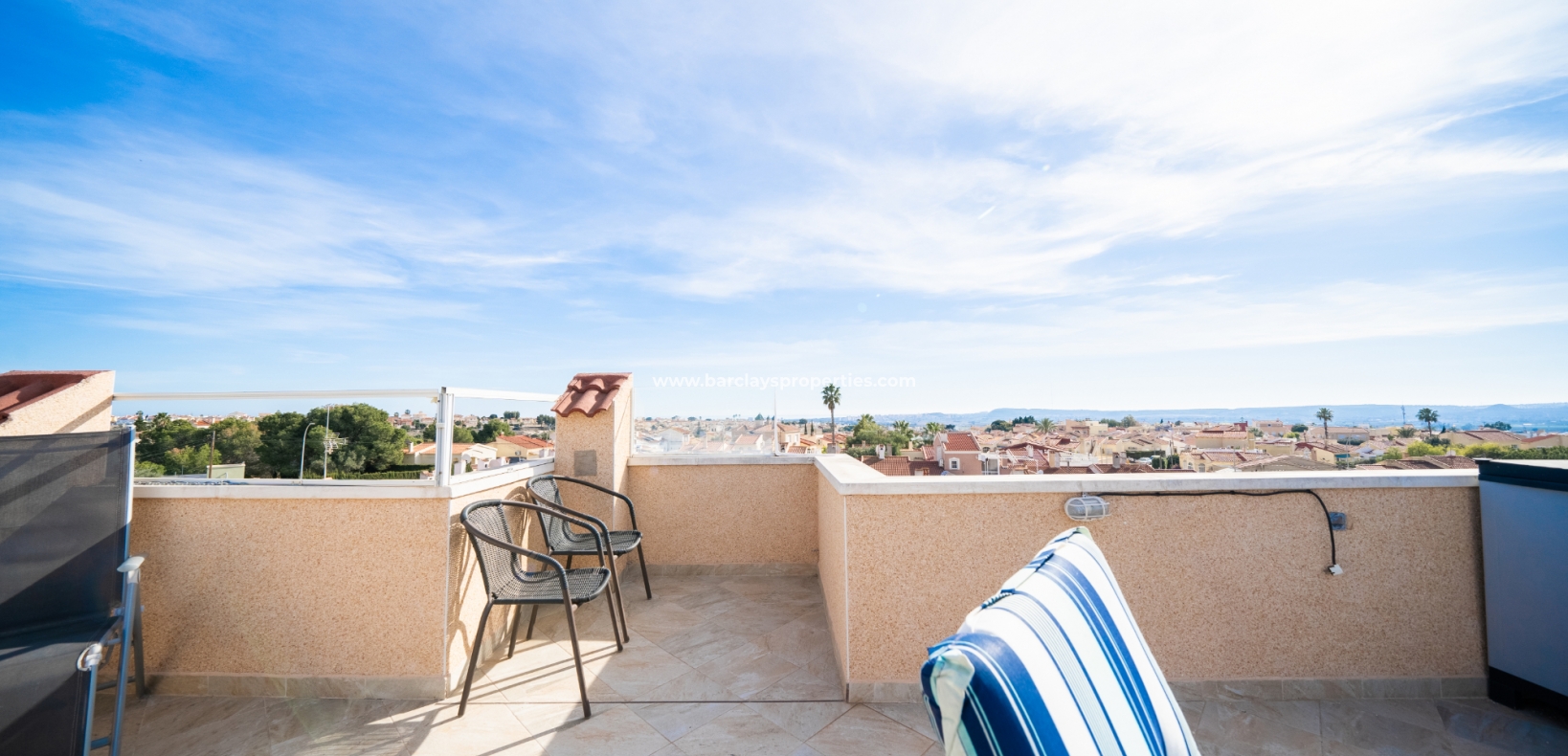 Wederverkoop - Rijhuis - Urb. La Marina