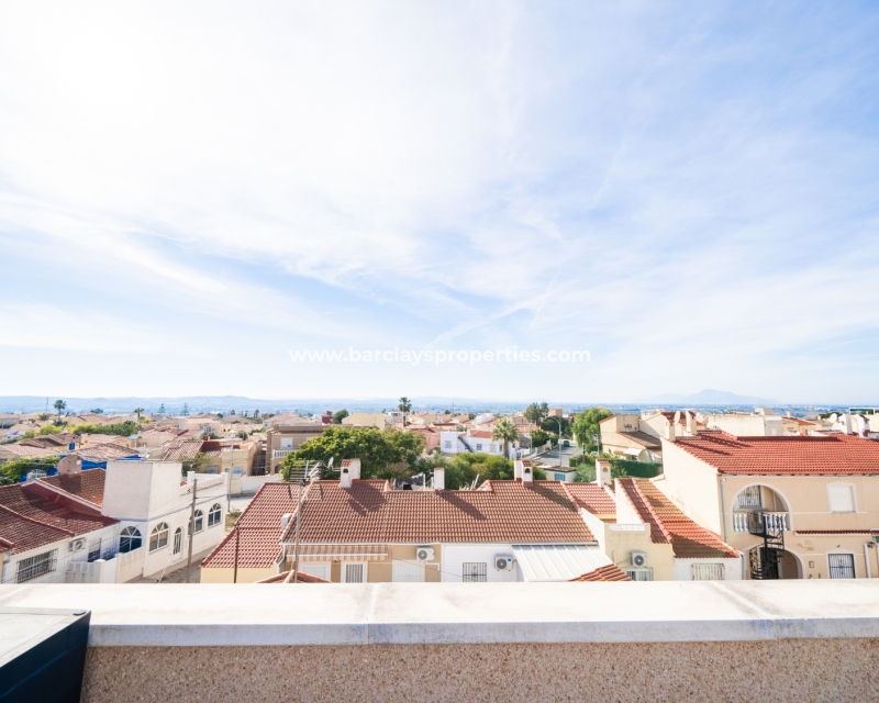 Wederverkoop - Rijhuis - Urb. La Marina