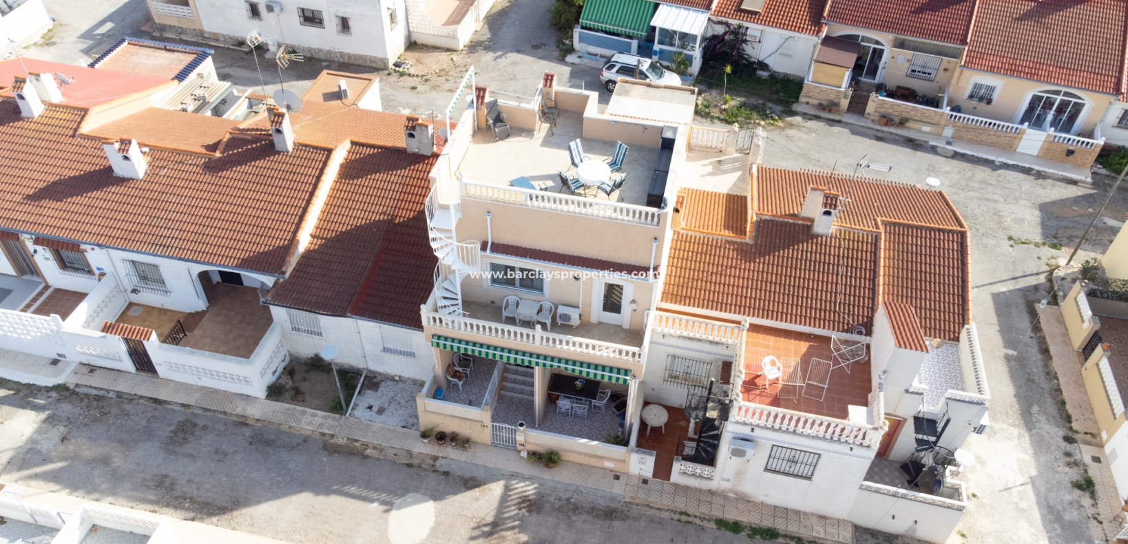 Wederverkoop - Rijhuis - Urb. La Marina