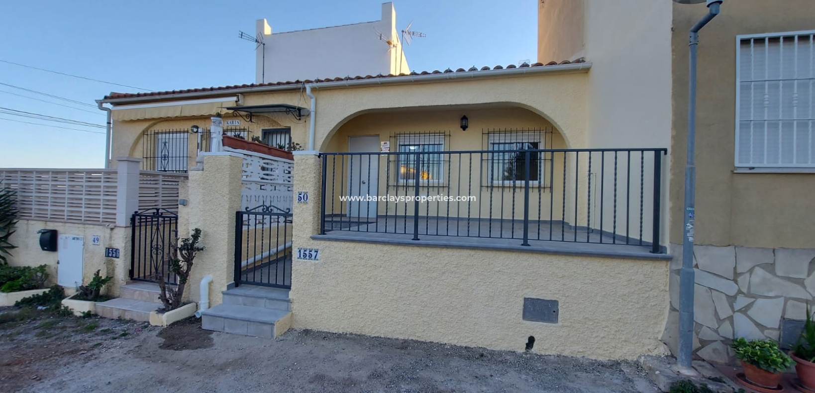 Wederverkoop - Rijhuis - Urb. La Marina