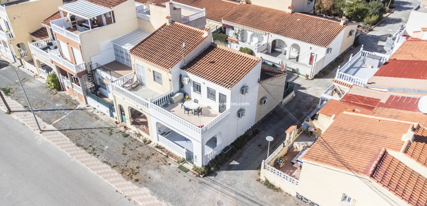 Wederverkoop - Rijhuis - Urb. La Marina