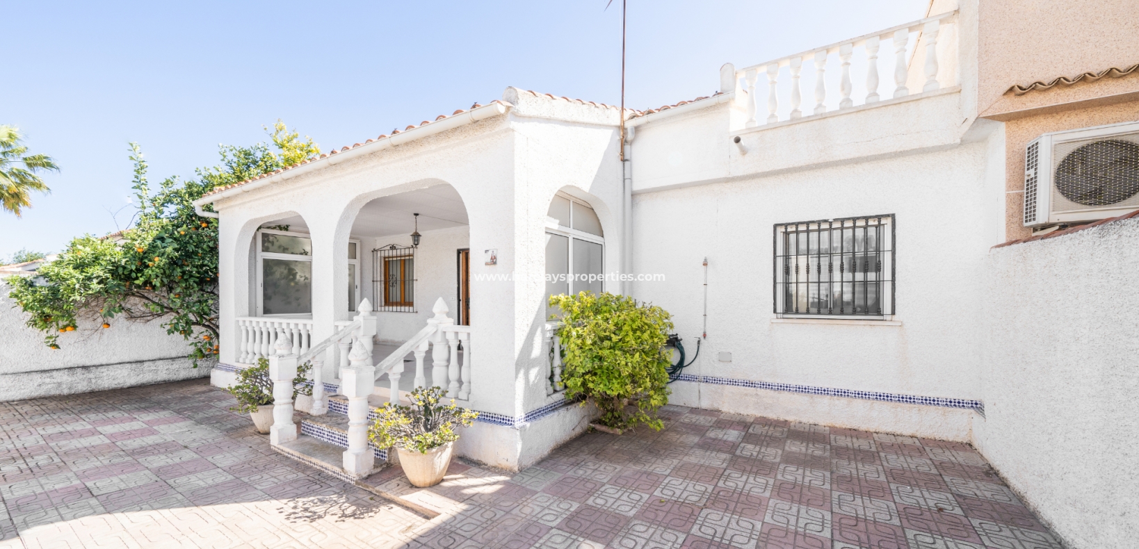 Wederverkoop - Rijhuis - Urb. La Marina