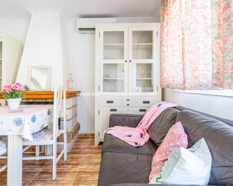 Wederverkoop - Rijhuis - Urb. La Marina