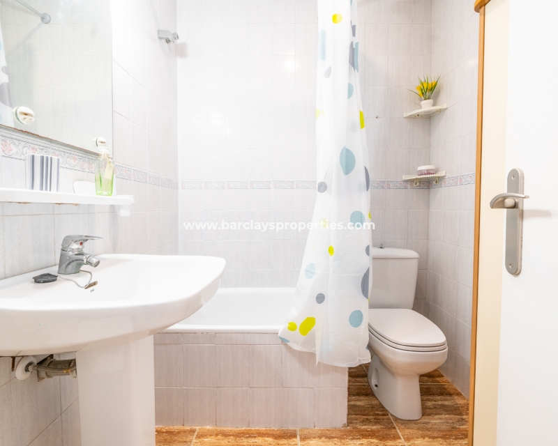 Wederverkoop - Rijhuis - Urb. La Marina