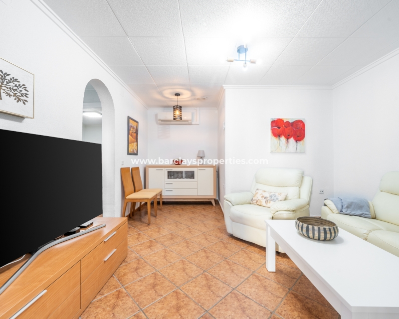 Wederverkoop - Rijhuis - Urb. La Marina