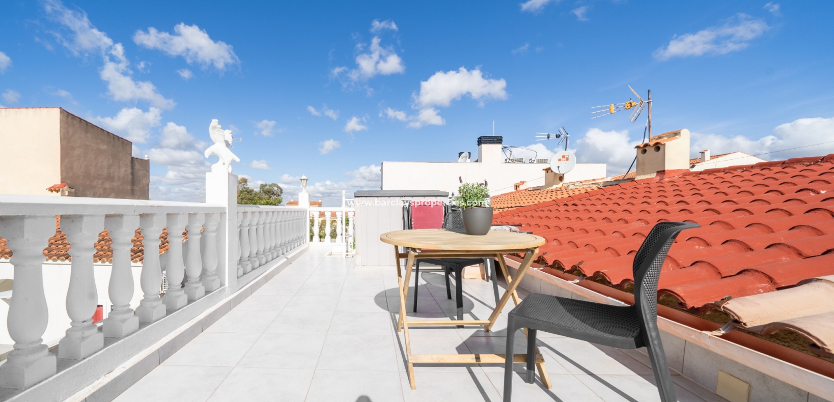 Wederverkoop - Rijhuis - Urb. La Marina