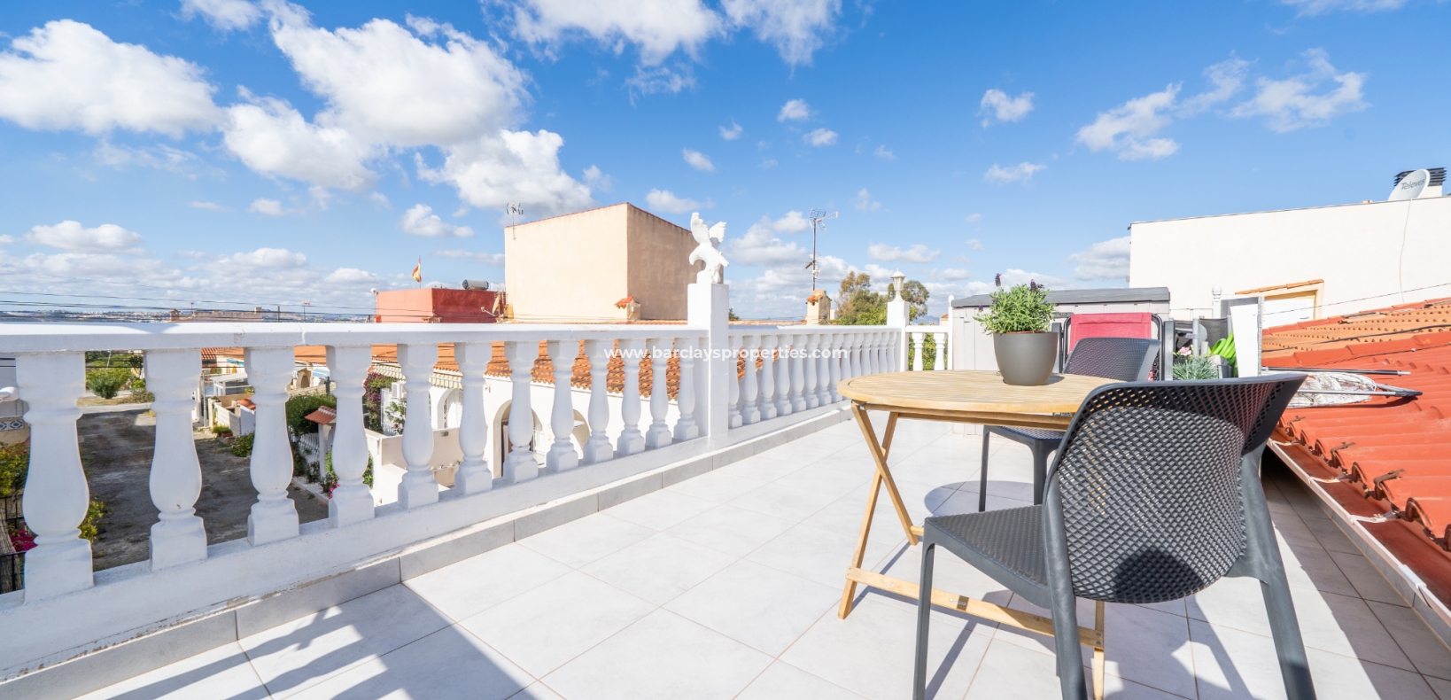 Wederverkoop - Rijhuis - Urb. La Marina