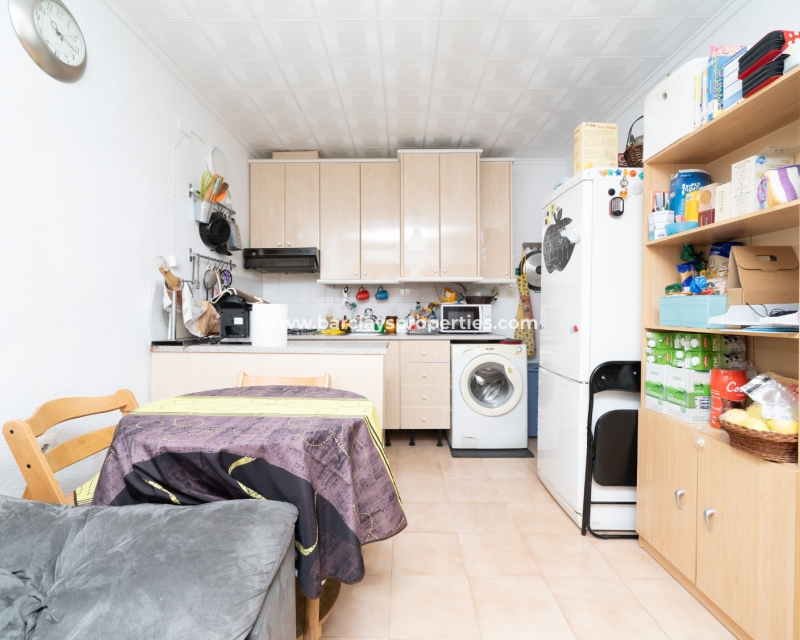 Wederverkoop - Rijhuis - Urb. La Marina