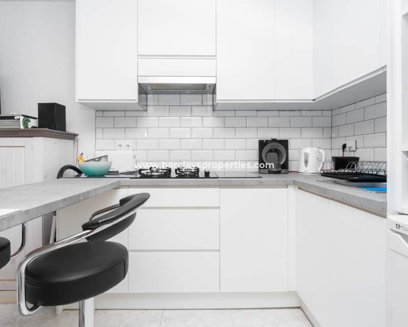 Wederverkoop - Rijhuis - Urb. La Marina